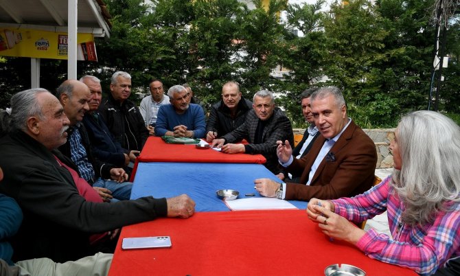 Kuşadası Belediyesi Vatandaşları Dinlemeye Devam Ediyor