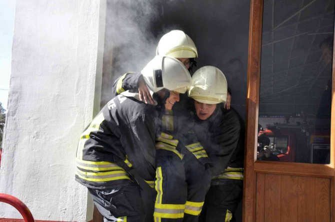 Muğla’da ‘Gönüllü İ̇tfaiyeci’ Teşkilatı Kuruluyor