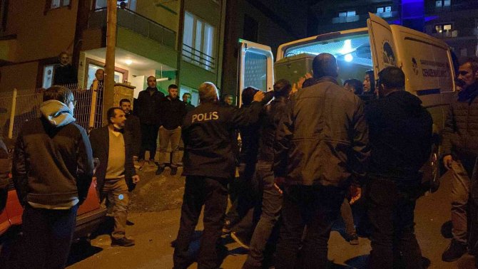 3 Kişinin Öldüğü Olayda Acı Detay: Olay Anında Bir Çocuk Balkonda Kurtarılmayı Beklemiş