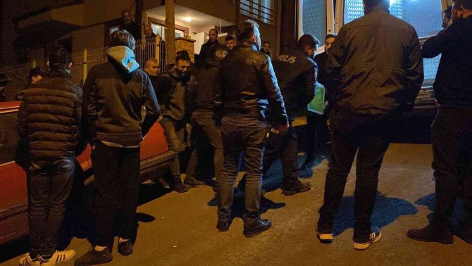 3 Kişinin Öldüğü Olayda Acı Detay: Olay Anında Bir Çocuk Balkonda Kurtarılmayı Beklemiş