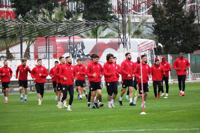 Ensar Arslan: "Bandırmaspor Maçını Unutup, Kalan Maçlarda 3 Puana Odaklanacağız"
