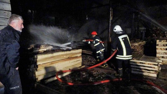 Tokat’ta Kereste Atölyesinde Korkutan Yangın