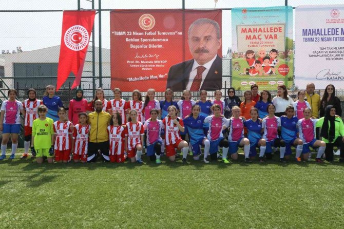 "Tbmm 23 Nisan Futbol Turnuvası" Mahallede Maç Var Yarı Final Müsabakaları Tamamlandı