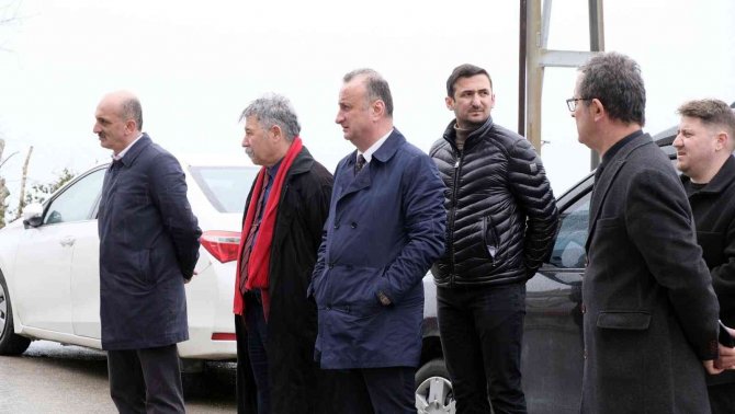 Sinop Belediyesi’nden Cadde Ve Sokaklarda Bahar Temizliği