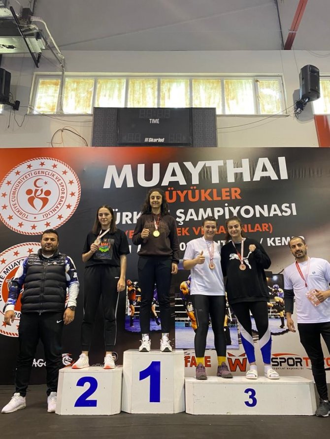 Muay Thai Büyükler Türkiye Sampiyonası’nda Melikgazi Başarısı