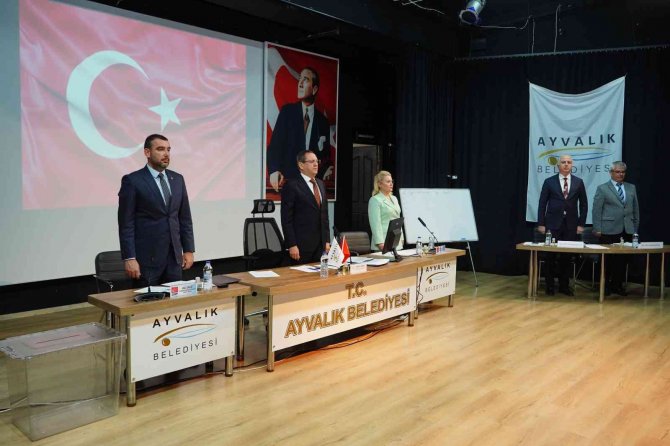 Ayvalık Belediyesi Faaliyet Raporu Oy Birliğiyle Onaylandı