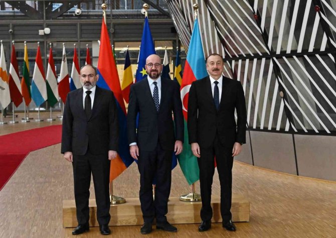 Azerbaycan, Ermenistan Ve Ab Arasındaki Üçlü Toplantı Başladı
