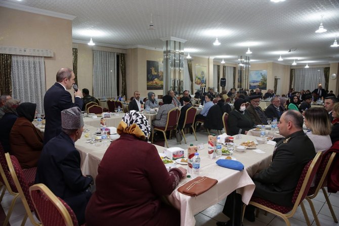 Vali Epcim Şehit Aileleri Ve Gazilerle İftarda Buluştu