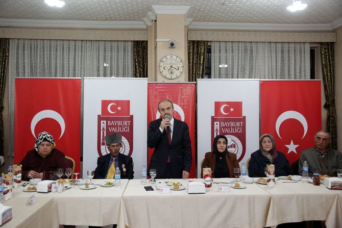 Vali Epcim Şehit Aileleri Ve Gazilerle İftarda Buluştu