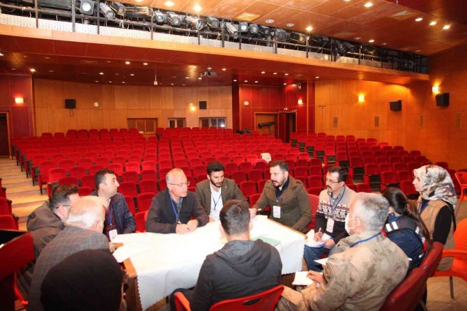 Ahlat’ta Bağımlılıkla Mücadele Çalıştayı