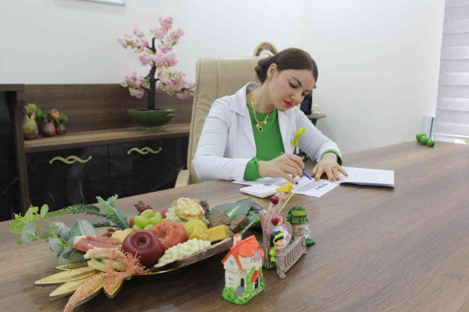 Uzman Diyetisyenden Ramazan’da Kilo Vermenin Sırları