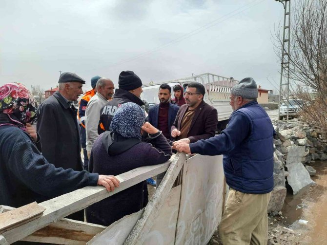 Kars’ta Sel Bölgesinde Yaralar Sarılıyor