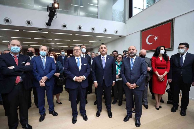 Çavuşoğlu, Brüksel’de Türkiye Güzellikleri Sergisi’nin Açılışını Yaptı