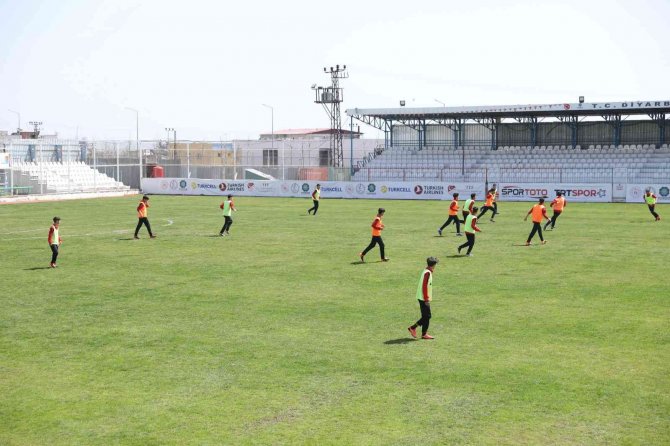 Genç Yetenekler Büyükşehir Belediyespor Kulübüne Kazandırıldı