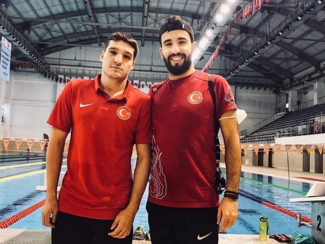 Hastalığını Yenmek İçin Başladığı Yüzmede Devlet Sporcusu Unvanını Aldı