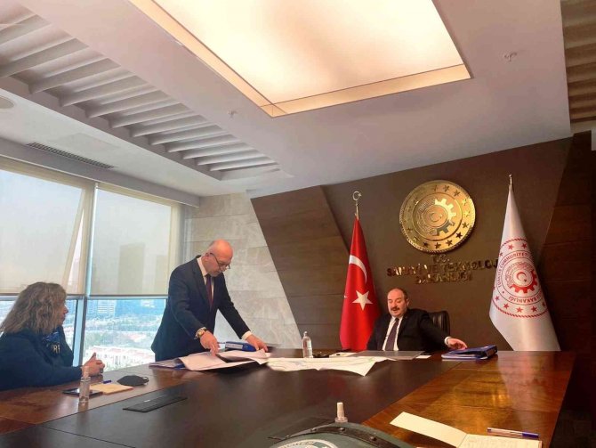 Sanayi Ve Teknoloji Bakanlığında Gündem Dursunbey Osb