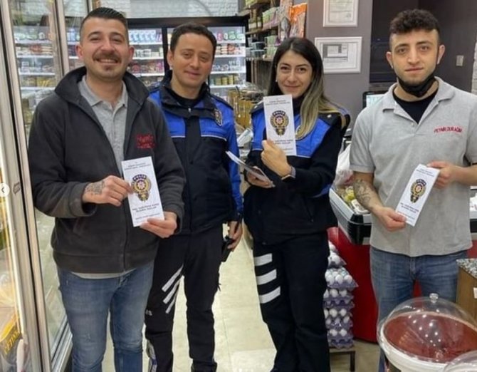 Polis Ekiplerinden Dolandırıcılara Karşı Uyarı