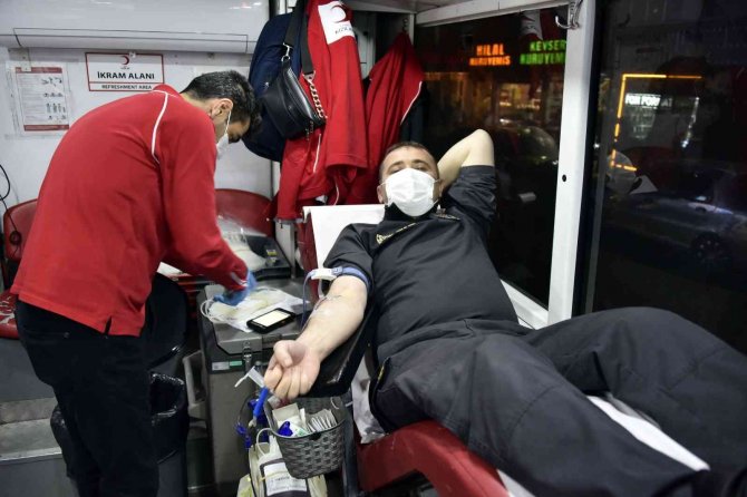 Vatan İçin Can Verenler Bu Kez Kan Verdi