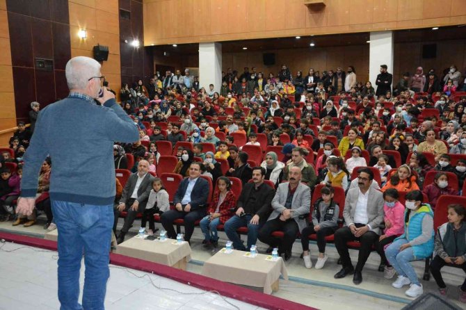Hakkari Belediyesi Ramazan Gecelerine Renk Katıyor