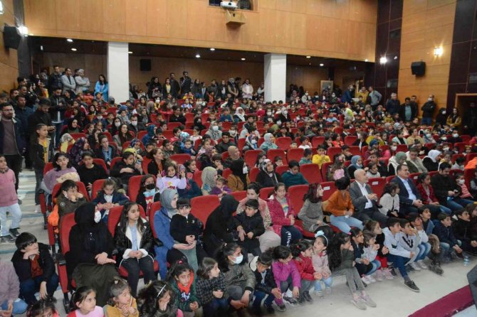 Hakkari Belediyesi Ramazan Gecelerine Renk Katıyor