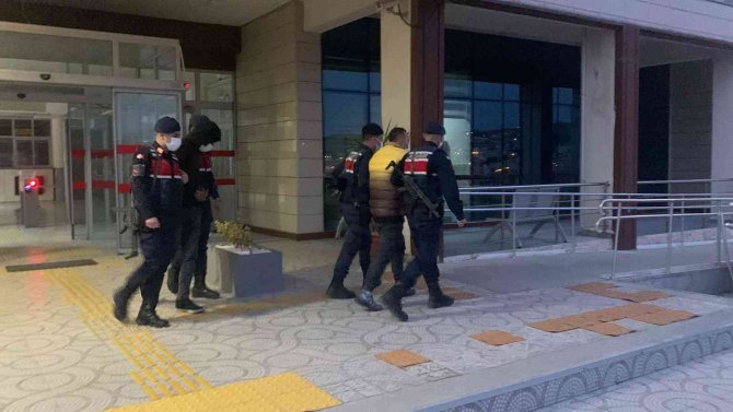 Tekne Motoru Hırsızları Kıskıvrak Yakalandı