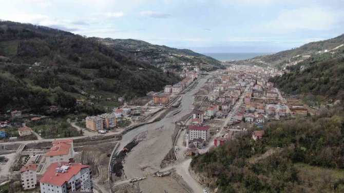 Bozkurt’ta Yıkılan Köprüler Yeniden Yapılıyor