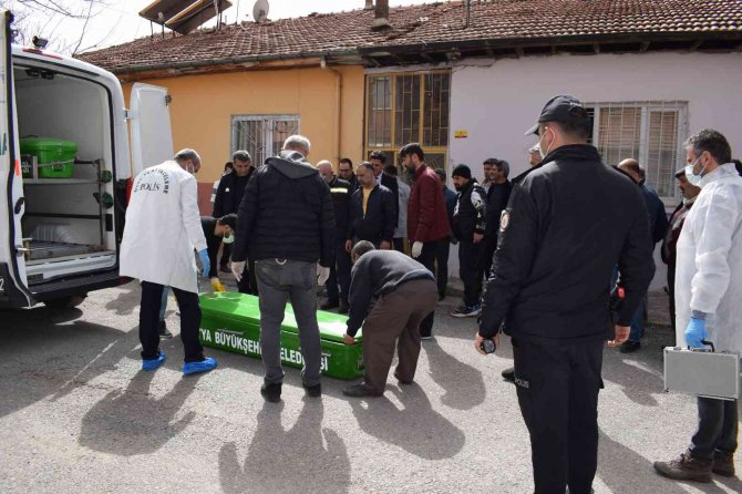 Çukurlar Kazılı Evde Ölü Bulundu