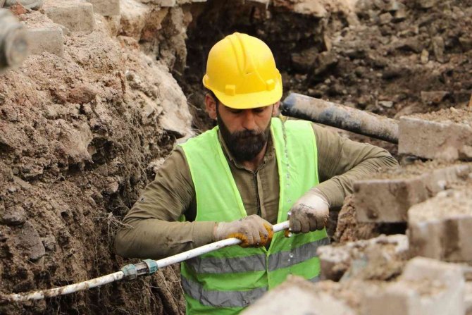 Türkmen Mahallesi Maski̇ İle Değişimi Yaşıyor