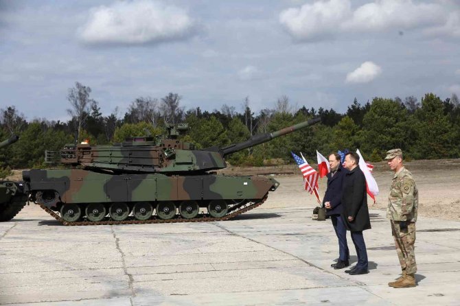 Polonya, Abd’den 250 Adet Abrams Tankı Satın Alımı İçin Sözleşme İmzaladı