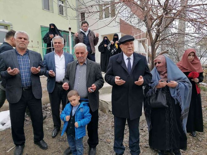 Şehit Rıfat Altıkat Kabri Başında Dualarla Anıldı