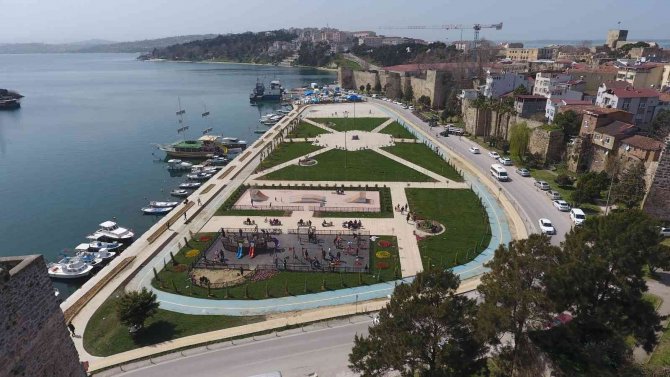 Sinop’un “Çekek Yeri” Ve “Kültür Merkezi” Düzenleme Çalışmaları Devam Ediyor