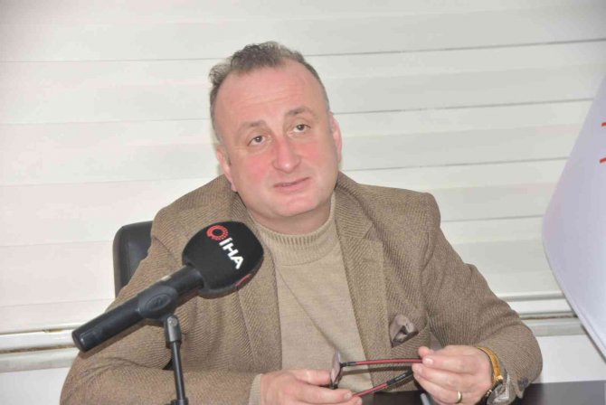 Yıkılmak Üzere Olan İstinat Duvarı Sahipsiz Kalınca Belediye Müdahale Etti