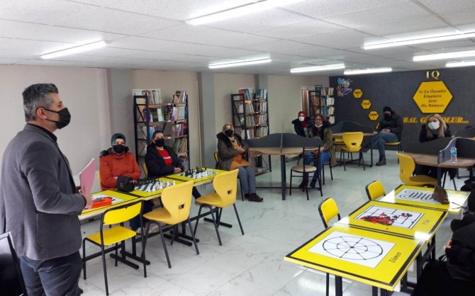 Kütüphanesiz Okul Kalmasın Projesi