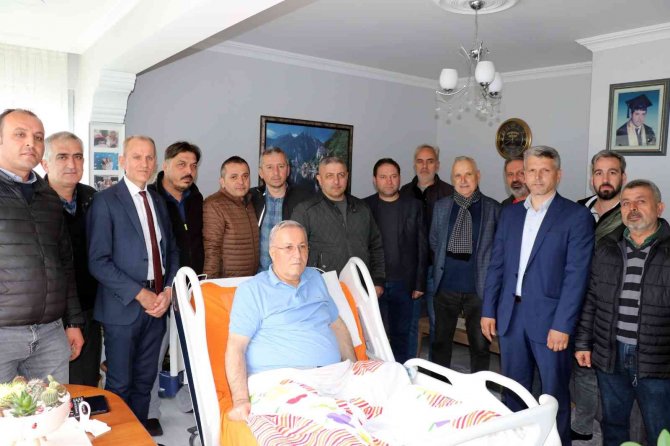 Mazbatalarını Alıp Saldırıya Uğrayan Başkan Azman’ı Ziyaret Etti