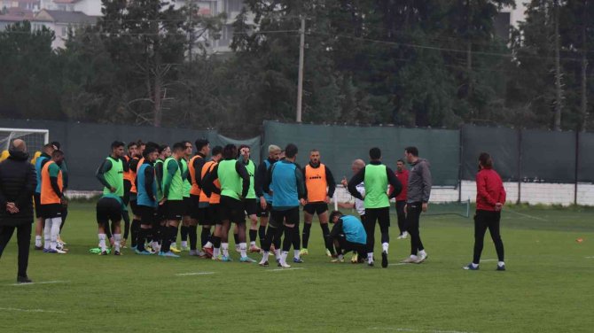 Denizlispor, Tuzlaspor’a Bileniyor