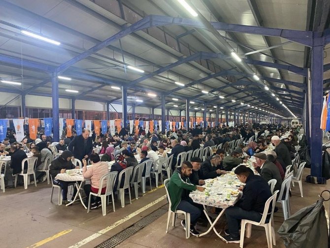 Ak Parti Çorlu İ̇lçe Teşkilatı’ndan Gönül Sofrası