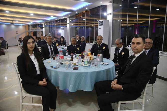 Üstün Başarı Gösteren Polislere Ödül Verildi