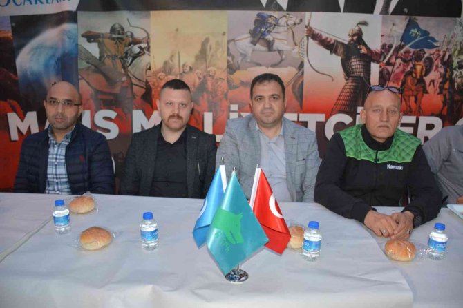 Ülkü Ocakları İftarda Basın Mensuplarıyla Bir Araya Geldi