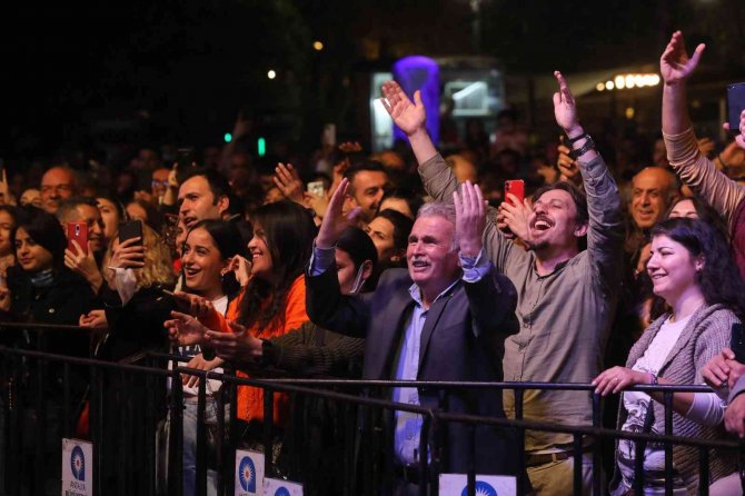 Karaalioğlu Parkı’nda Teke Yöresi Rüzgarı