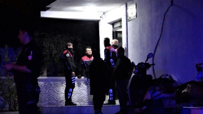 Antalya’da Boşandığı Eşine Ve Kocasına Dehşeti Yaşatan Eski Koca Adliyeye Sevk Edildi