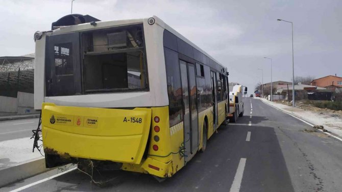 Başakşehir’de İ̇ett Otobüsü Şarampole Uçtu: Facianın Eşiğinden Dönüldü