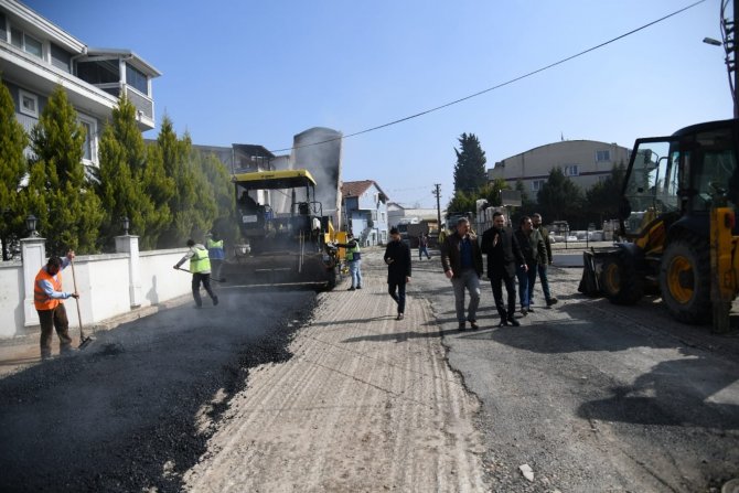 Başiskele’de Asfalt Çalışmaları Sürüyor