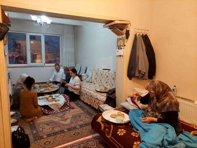 Başkan Ceyhun’dan Çat Kapı İftar Ziyaretleri