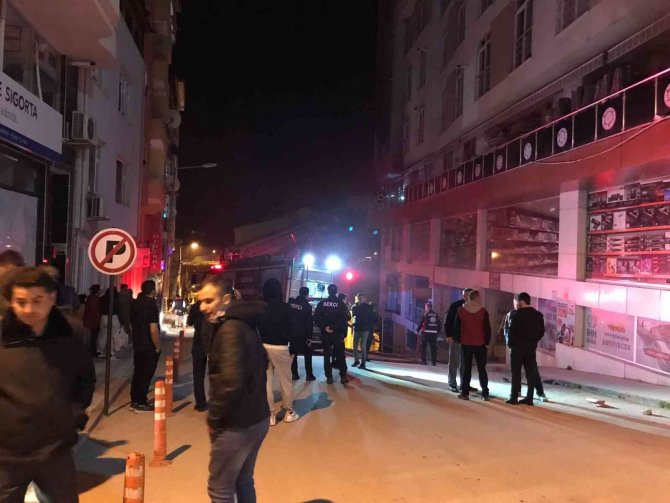 Bilecik’te Bir İş Yerinin İkinci Katında Çıkan Yangın Korkuttu