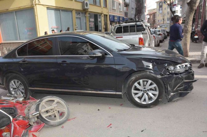Ters Yönden Giden Araç Kazaya Sebep Oldu