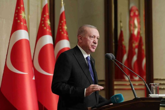 Cumhurbaşkanı Erdoğan: “Evlatlarımız Yabancı Kültürlerin Etkisine Giriyor”