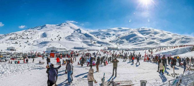 Denizli Kayak Merkezi Gelecek Sezonu Yeni Yüzüyle Karşılayacak