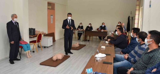 Öğretmenlere İlk Yardım Eğitimi