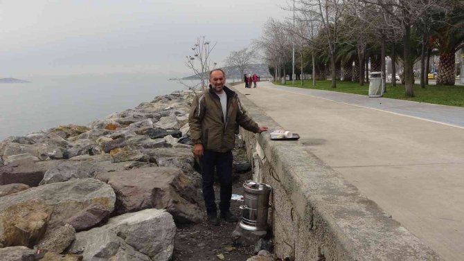 İ̇bb Zabıta Ekipleri, Kartal’da Piknik Yapan Engelli Seyyar Satıcıyı Ailesinin Yanında Darp Etti