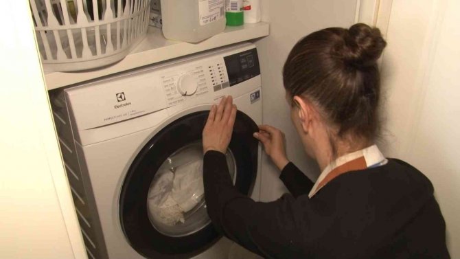 İ̇nternetten Aldıkları Deterjan Sahte Çıkınca Kaşınmaya Başladılar
